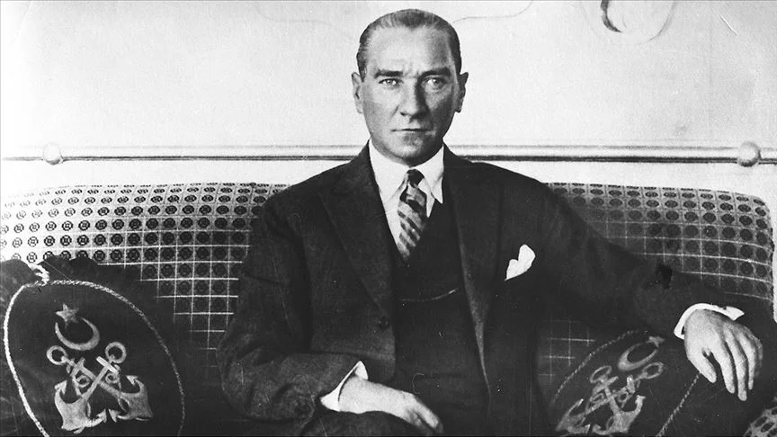 Rüyada Atatürk’ü Görmek Ne Anlama Gelir